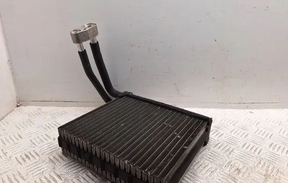 Volvo V50 Air conditioning (A/C) radiator (interior) 30767329