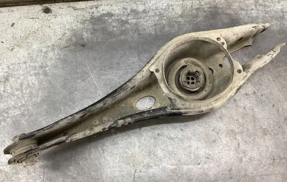 Skoda Superb B8 (3V) Rear upper control arm/wishbone 3Q0505311C