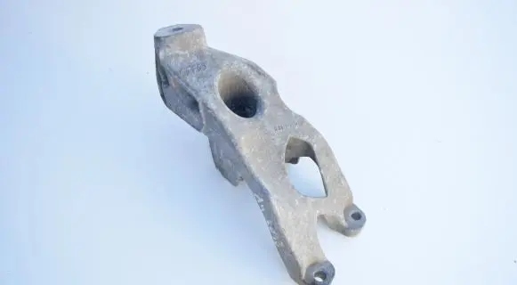 Audi A4 S4 B8 8K Engine mounting bracket 8K0199307BE