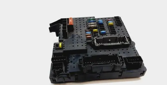 Volvo XC90 Fuse module 30728512