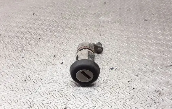 Fiat Ducato Front door lock (next to the handle) 