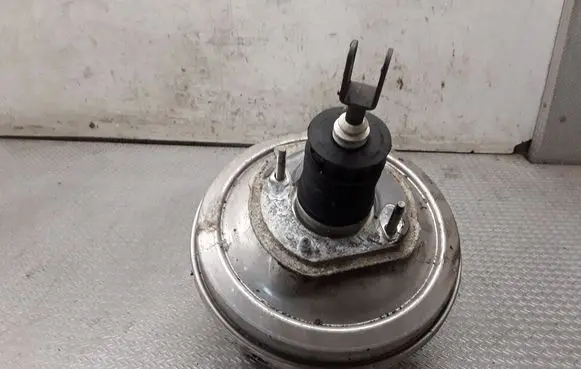 BMW 5 E60 E61 Brake booster 