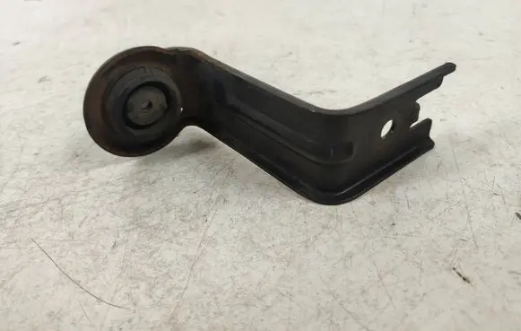 Toyota Verso Radiator mount bracket 165230R010