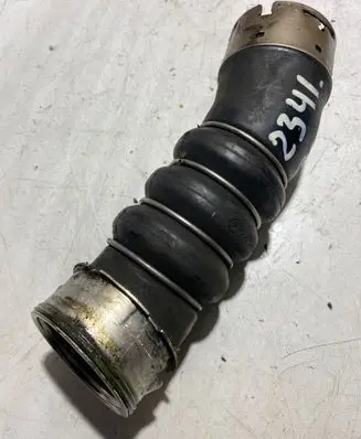 BMW 1 E81 E87 Intercooler hose/pipe 7797480