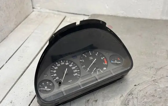 BMW 5 E39 Speedometer (instrument cluster) 62118375900 110008735045