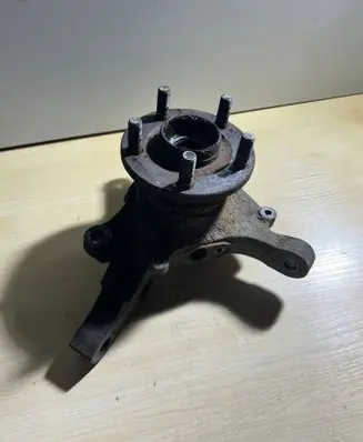 Subaru Outback Front wheel hub spindle knuckle