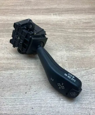 BMW 5 E39 Wiper control stalk 8363668 01104010