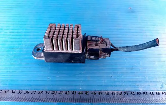 Volvo C30 Heater blower fan relay 902310 902310413