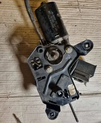 Mercedes-Benz E W124 Sunroof motor/actuator 0390251693