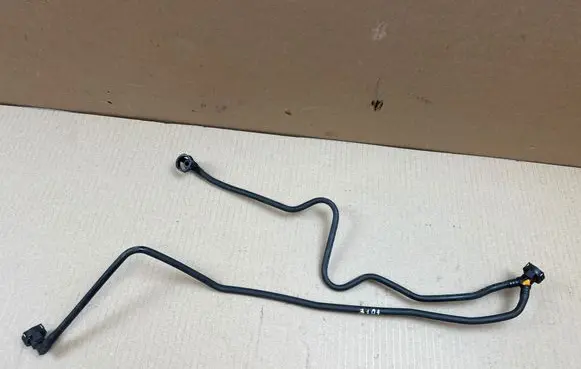 Mercedes-Benz CLA C117 X117 W117 Breather/breather pipe/hose A2465010125