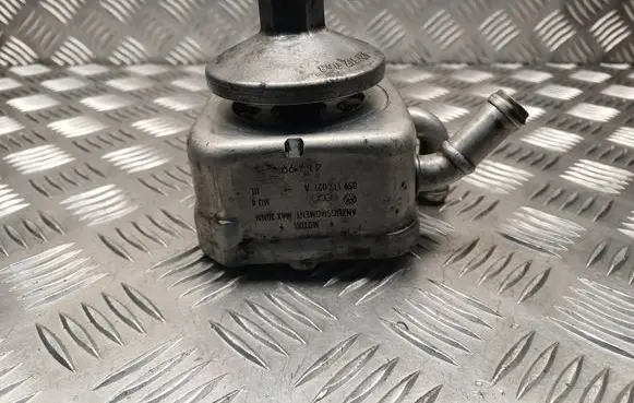 Audi A6 S6 C5 4B Oil filter mounting bracket 059117021A 021117063
