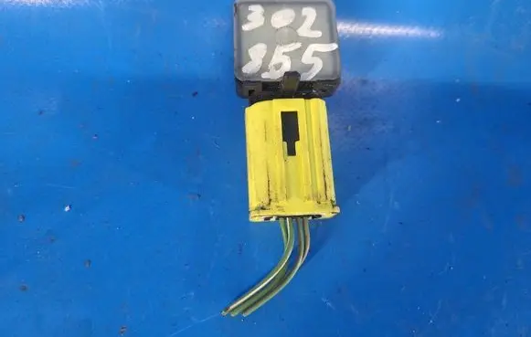 Jeep Compass Airbag deployment crash/impact sensor 68056160AA