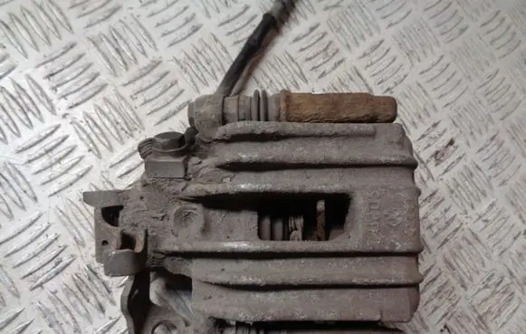 Seat Ibiza IV (6J,6P) Rear brake caliper