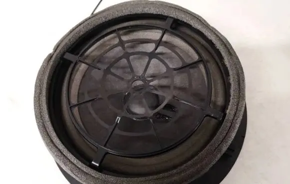 Audi A4 S4 B9 Front door speaker 8w5035411