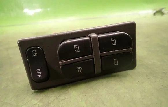 Saab 9-5 Quarter vent window switch 4616082