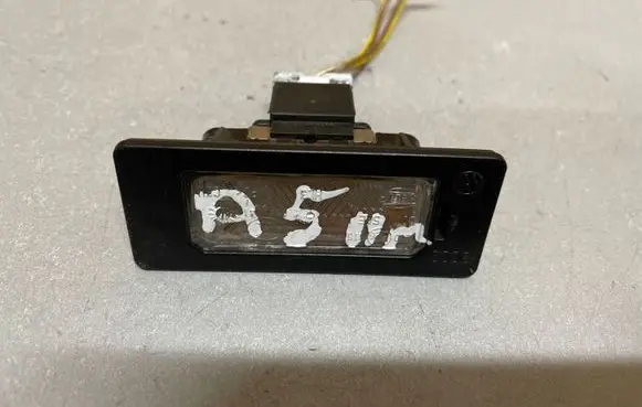Audi A5 8T 8F Number plate light 8T0943021