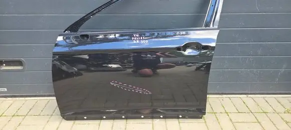 Volkswagen PASSAT B8 Front door 3G0831311L