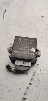 Skoda Octavia Mk2 (1Z) Light module LCM 1T0907357 5LA00837960 H04S0003