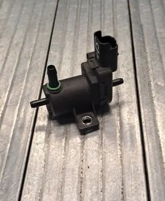 Citroen DS5 Turbo solenoid valve 2A6GF60