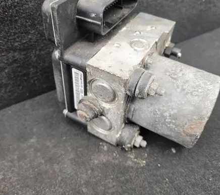 Audi A4 S4 B7 8E 8H ABS Pump 8E0910517D 8E0614517AK