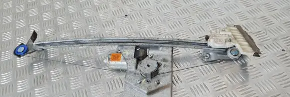 Isuzu D-Max Rear door window regulator with motor