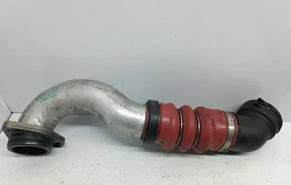 BMW 7 E65 E66 Intercooler hose/pipe 7796302 7796299