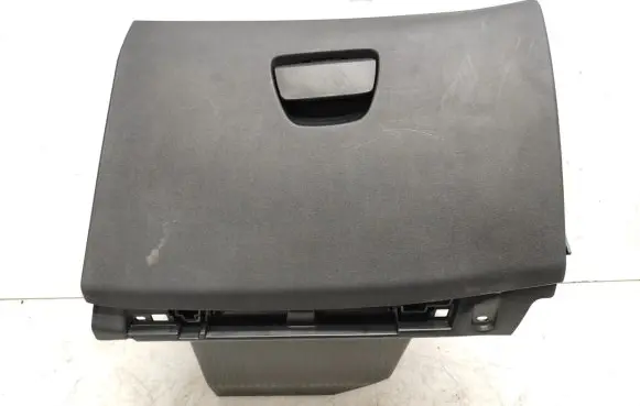 Peugeot 2008 I Glove box 9673811277