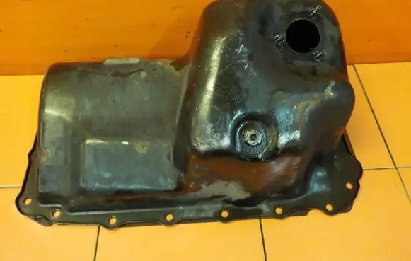 BMW 1 E81 E87 Oil sump 