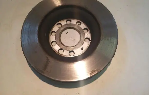 Volkswagen Golf V Front brake disc ventiliuojamas