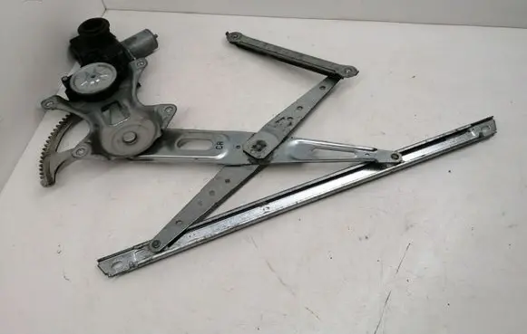 Toyota Prius+ (ZVW40) Front door window regulator motor 0620204031 8571047160