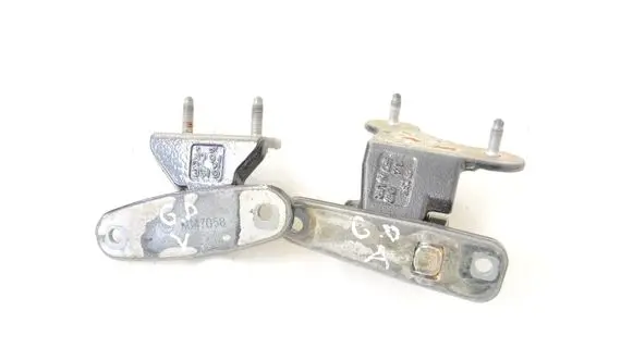 Mercedes-Benz E W212 Rear door upper hinge