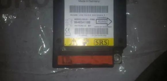 Peugeot 607 Airbag control unit/module 9640341180 68HC11E20