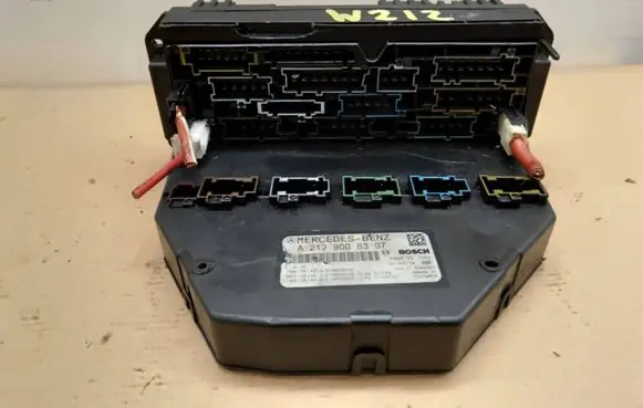 Mercedes-Benz E W212 Fuse module A2129008307 A2129016100 A2129020603
