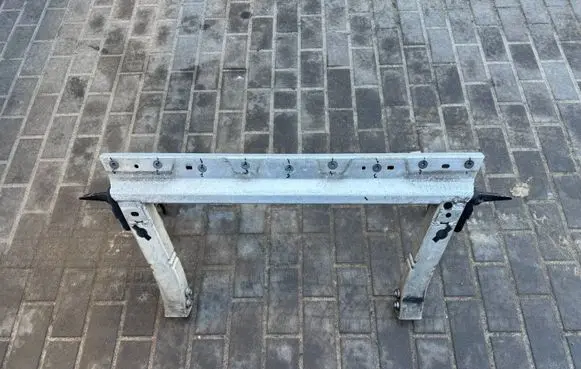 Maserati Levante Radiator mount bracket 