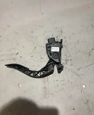 Audi A6 S6 C6 4F Accelerator throttle pedal