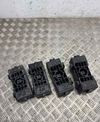 Mercedes-Benz GLS X166 Jacking socket point A2046920028 A2046900009