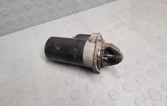 BMW 5 E39 Starter motor 7785691 0001109200