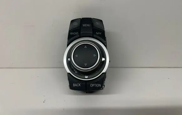 BMW 3 E90 E91 Head unit multimedia control 9189048 033625104 0608000080106002