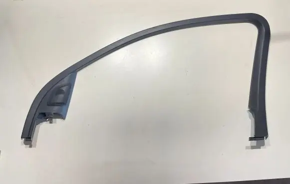 Mercedes-Benz GLE W167 Front door trim bar A1677203405