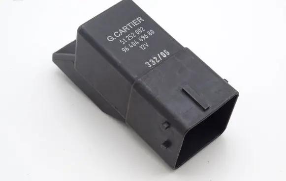 Citroen C4 I Glow plug pre-heat relay 9640469680 51252002