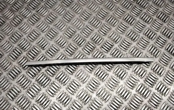 Mercedes-Benz ML W166 Front bumper upper radiator grill A1668881385