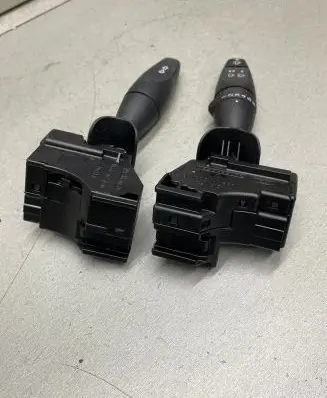 Ford Focus Indicator stalk 1S7T13335AE