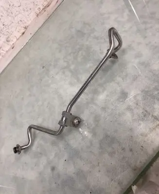 Seat Arona Turbo turbocharger oiling pipe/hose 04C145140C