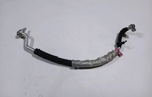 Dodge Durango Air conditioning (A/C) pipe/hose 68217218AD