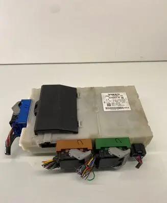 Volvo V70 Fuse module 7G9T14C256FA 30765624AE 3659AF01125TP