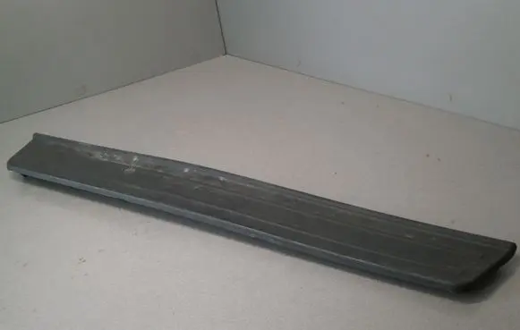 Hyundai Tucson JM Front sill trim cover 858732E000