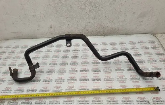 Volkswagen Touran I Engine coolant pipe/hose 03G121151L