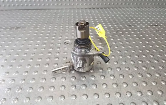 Hyundai Ioniq Fuel injection high pressure pump 35320-03AA0