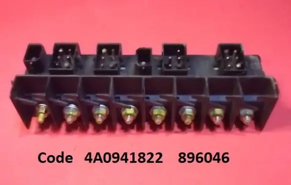 Audi A6 S6 C4 4A Fuse module 4A0941822 896046
