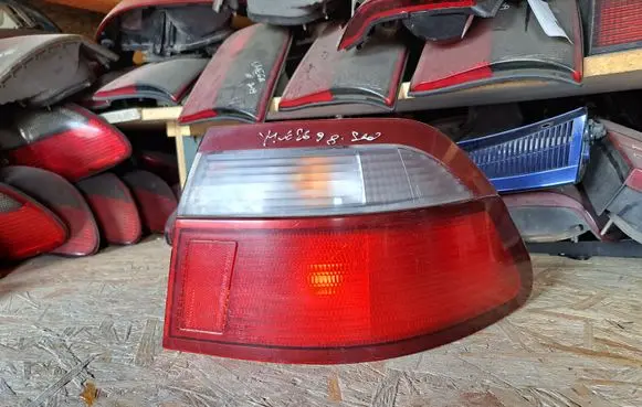 Mazda 626 Rear/tail lights 22061827
